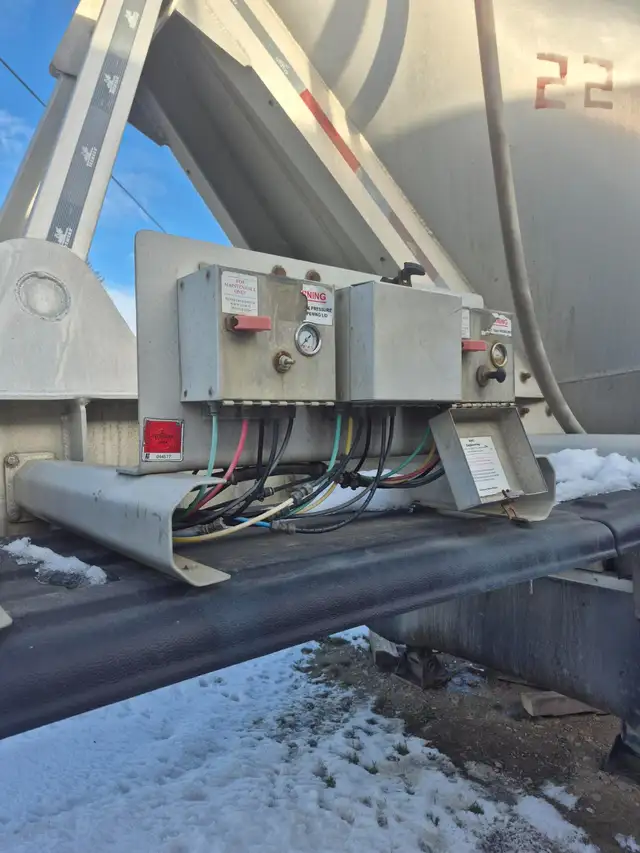 2015 Tremcar 141 (Dry Bulk Tanker) in Other in Fredericton - Image 5