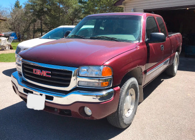 2003 GMC Sierra 1500 SLE - Garage Stored - 84000 km !