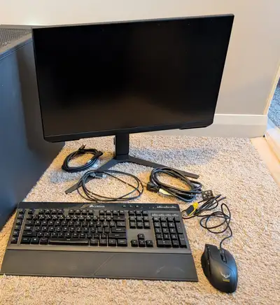 Samsung Gaming Monitor 24" + Corsair keyboard, mouse & cables, View more