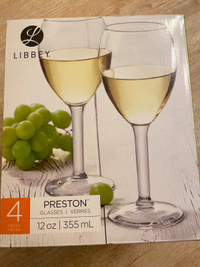 New in box wineglasses 