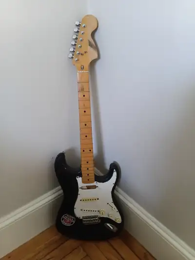 fender stratocaster japan in Guitars in Canada | Kijiji Marketplaces