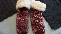 SLIPPER  SOCKS