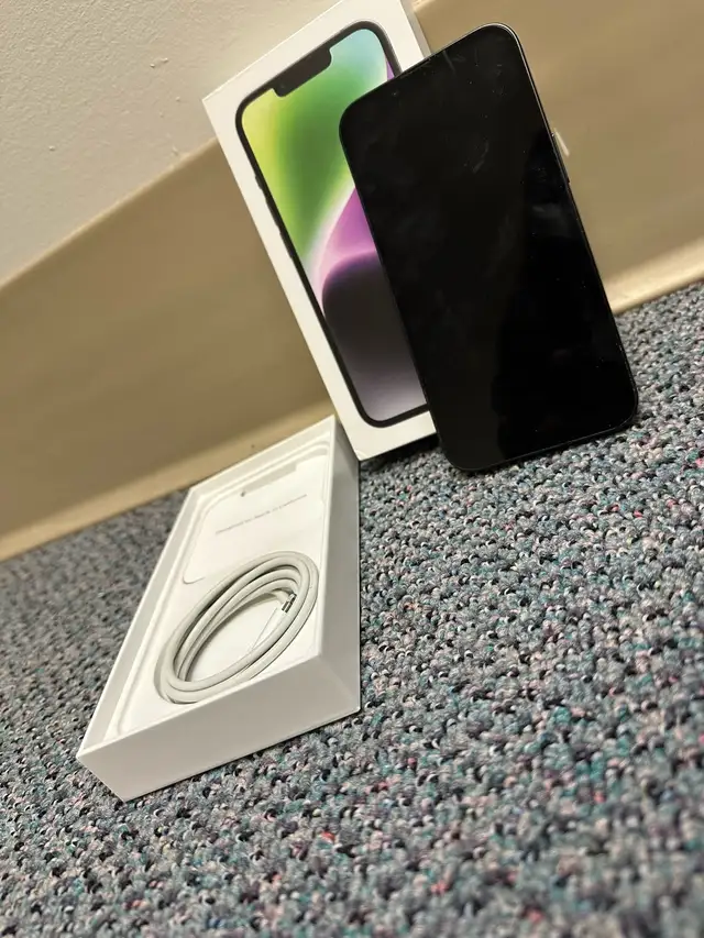  iPhone 14 – Black – 128GB – Excellent Condition in Cell Phones in Delta/Surrey/Langley - Image 3