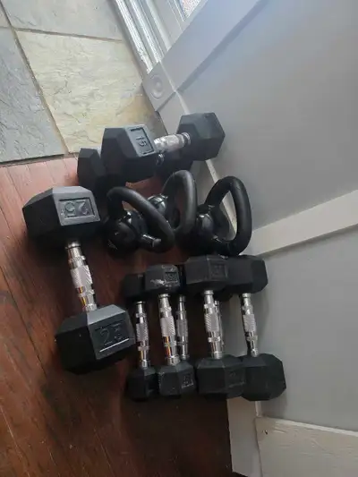 All weights shown. Bench is missing 1 bolt but still is sturdy.
