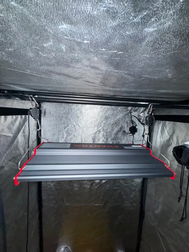 Cultivator Phantom GL250 LED Grow Light