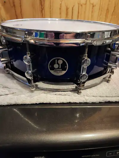 Sonor Force 3007 14" 10 lug, 9 ply maple snare drum., View more