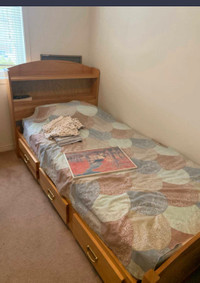 Single bed with drawers 