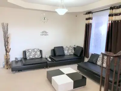 Master Bedroom with ensuite and 2 Walk-in Closets (HIS and HER) for Rent in a fully detached big hou...