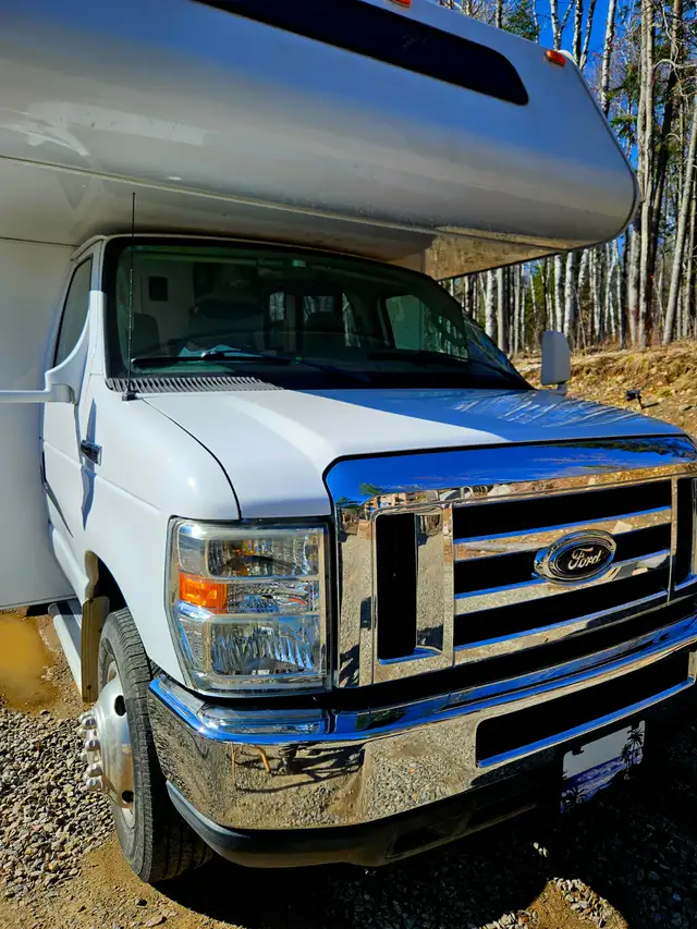 Motorisé Classe C in RVs & Motorhomes in Lanaudière - Image 2