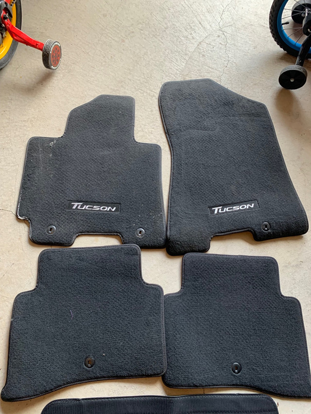 Hyundai Tucson floor mats in Other Parts & Accessories in Barrie - Image 2