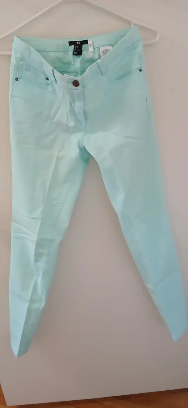 H and M high-waisted skinny jeans