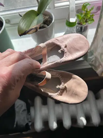  Ballet slippers/chaussons de danse, View more