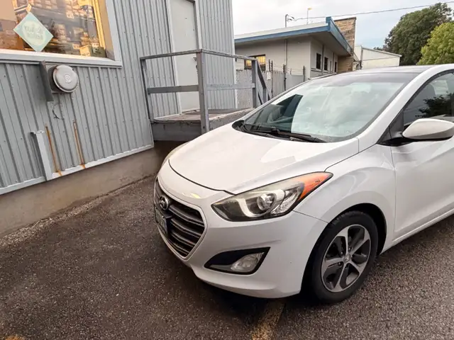 2017 Hyundai Elantra GT569252791725608963