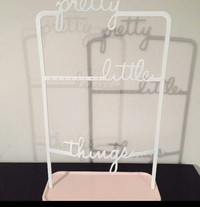 Pretty Little Things - Pink Metal Jewellery Jewelry Stand