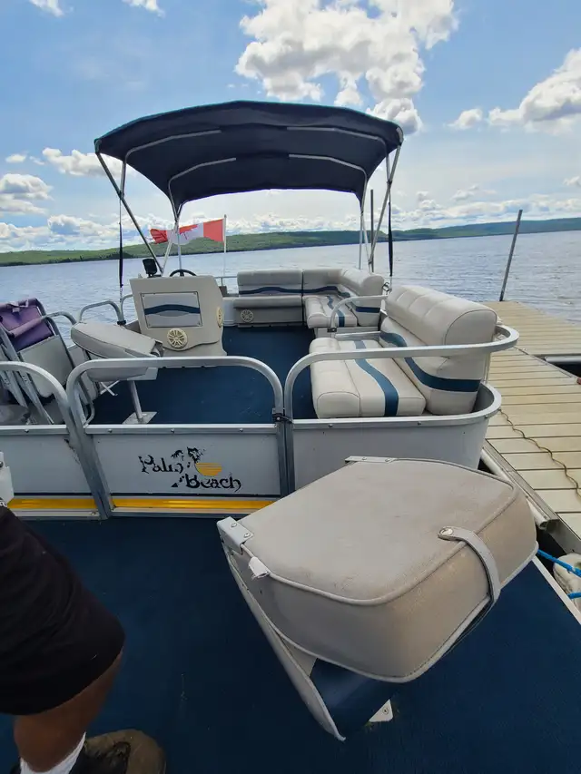 Pontoon Boat/Trailer/Outboard & Trolling Motors package! in Boat Parts, Trailers & Accessories in Thunder Bay - Image 9
