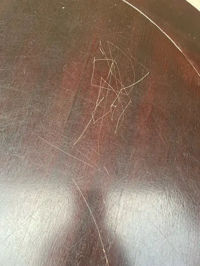 Round Pedestal Side Table in Other Tables in Hamilton - Image 4