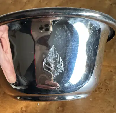 4 1/2” x 2 1/4” Silver plate small bowl Quite heavy Pick up in Wildwood SW. This is available until...