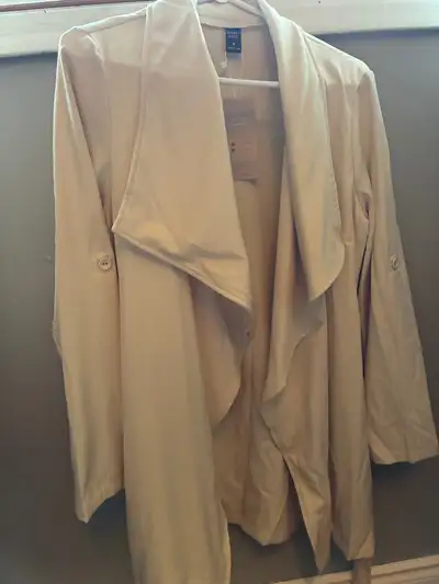 Ladies coat, View more