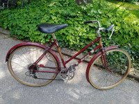 Vintage (early 70's), Ladies adult Raleigh bicycle