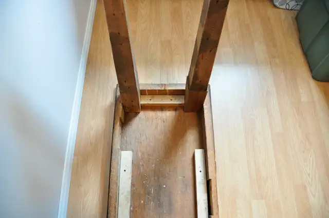 Barn-Board Table (Folk-Art circa 1990) in Dining Tables & Sets in City of Halifax - Image 8