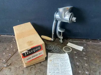 Very Clean, complete and ready for use. Always dreamed of going offgrid? This is an essential tool t...