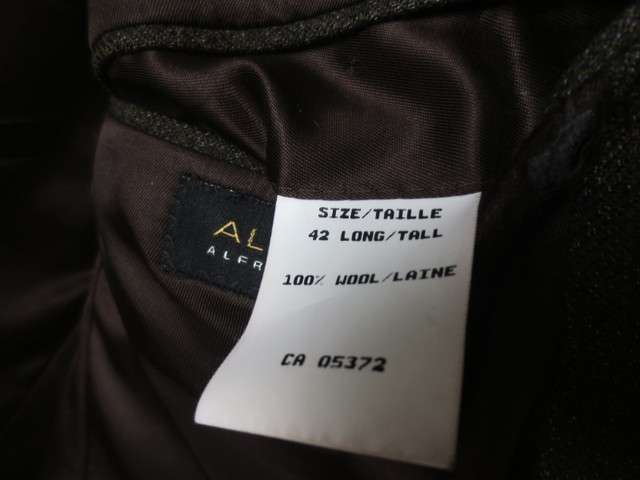 Blazer, Sport Jacket, Alfred Sung 42 Long, Brown,  Moores bag in Men's in Timmins - Image 4