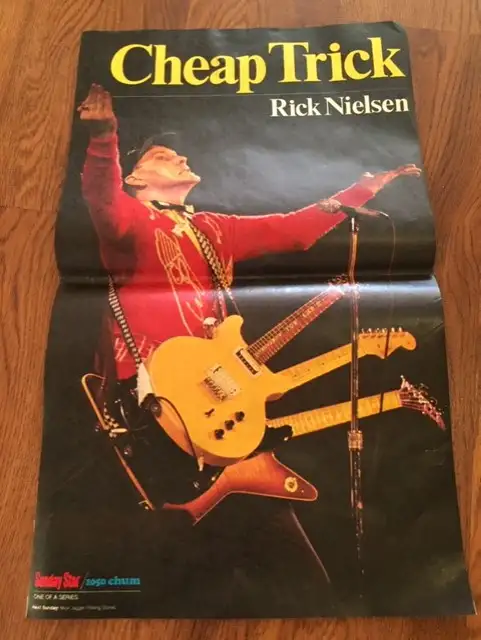 7 Sunday Star/1050 CHUM Rockstar newspaper pullouts63351295960321123