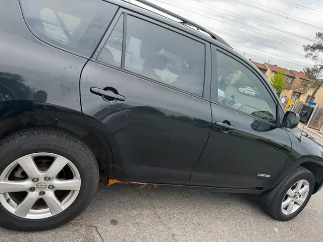 Toyota Rav4 (Used) for Sale in Cars & Trucks in Ottawa - Image 10