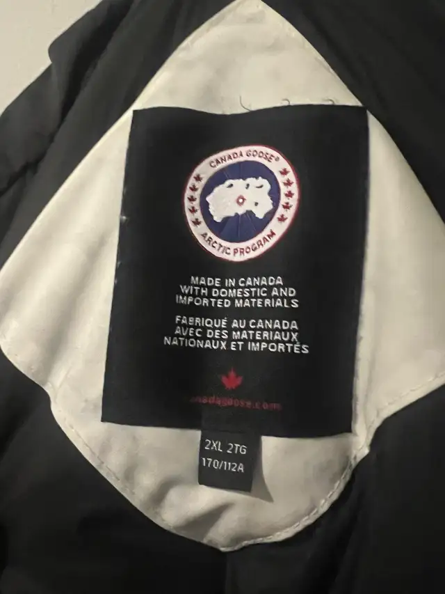 Canada Goose Expedition Parka Early Version with Real Coyote Fu in Women's - Tops & Outerwear in City of Toronto - Image 9