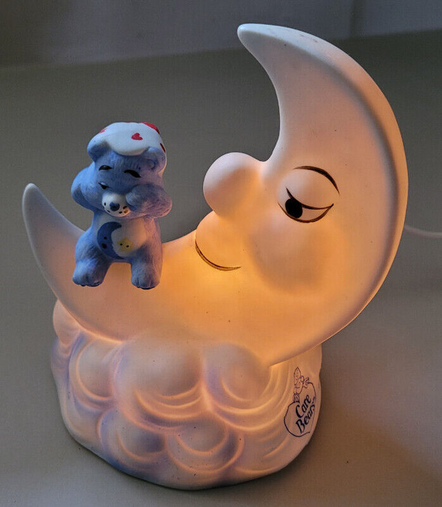 Vintage Rare 1983 Care Bears Porcelain Half Moon Night Light in Arts & Collectibles in Oshawa / Durham Region - Image 4