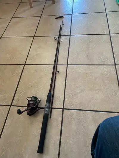 Zabco adventure Z-Glass 78” fishing rod with reel and line for sale, it is in good working condition...