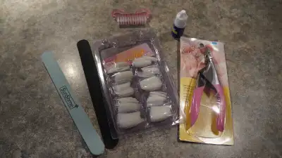SunSHME NAIL ART KIT, View more