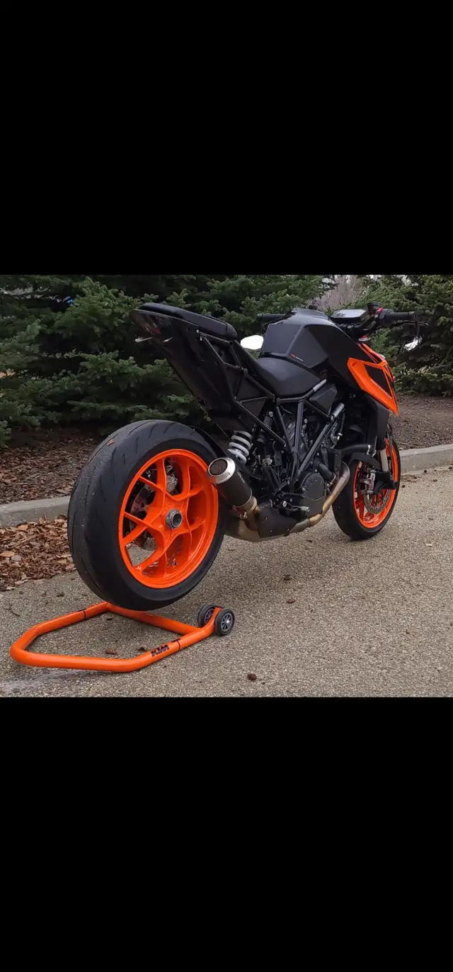 KTM SUPERDUKE 1290R (private sale) in Sport Bikes in Edmonton - Image 4