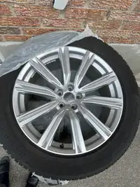 OEM 20” Winter tire set for Audi Q8 265/50/20