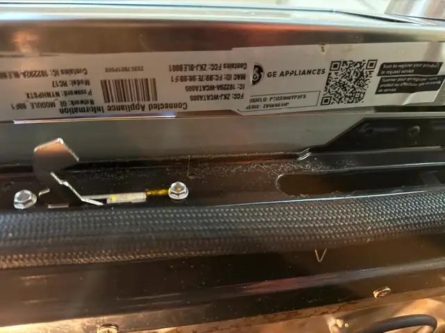GE Gas Stove - 30" duel oven, griddle top, air fryer, like new,62863729757697122