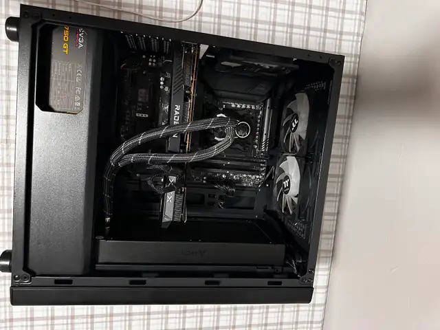 Selling my PC set in Desktop Computers in Edmonton - Image 9
