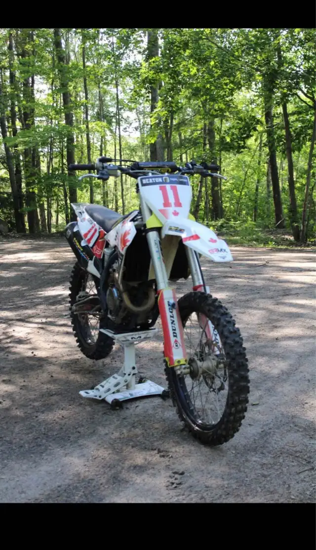 2022 HUSKY FC250  in Dirt Bikes & Motocross in Muskoka - Image 3