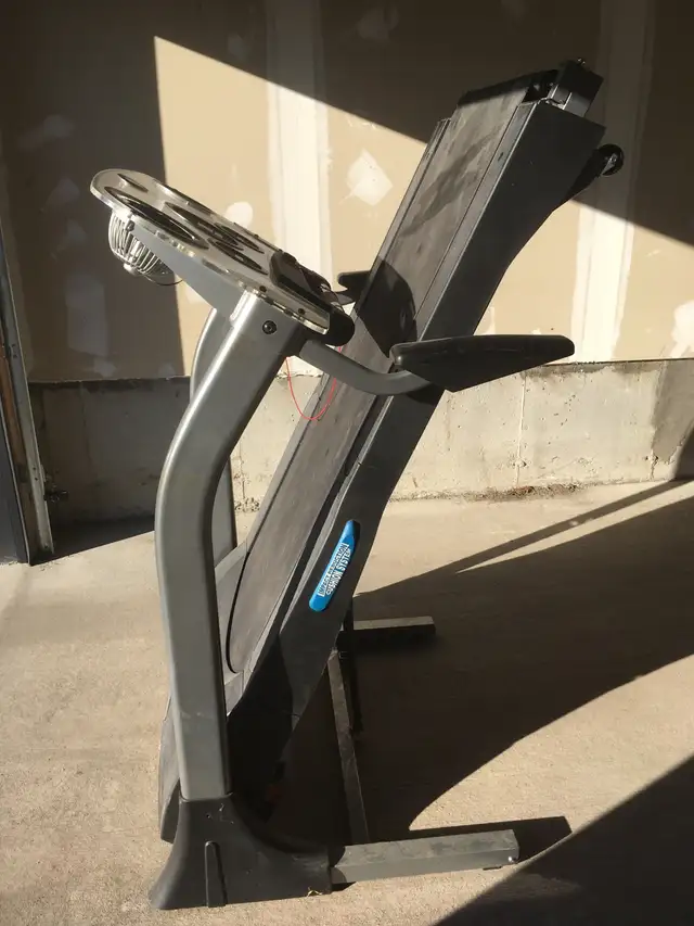 Treadmill  - Free Spirit 722.30822 in Exercise Equipment in Ottawa - Image 5