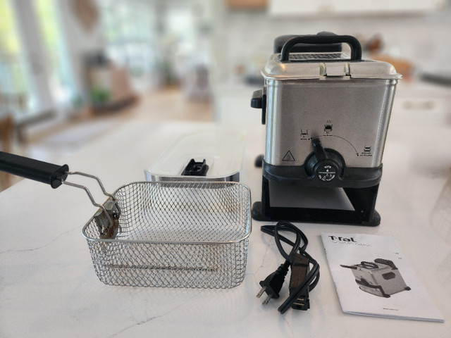 Compact T-fal EZ Clean Fryer in Microwaves & Cookers in Bedford