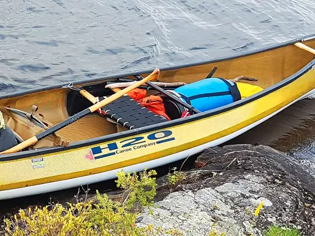 Kevlar / Carbon Canoes in Other in Moncton - Image 7
