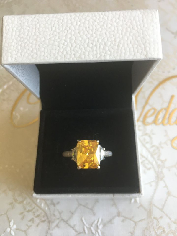 LAB CREATED CITRINE STAMP 925 RING in Jewellery & Watches in Edmonton