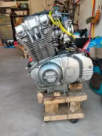 2000 Suzuki GS500 Engine