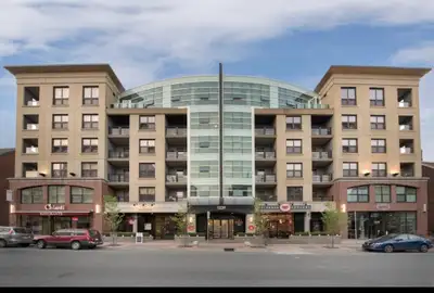 Furnished Downtown 1 Bed + Den (775+ sqft) – $1,925 | everything included! ✨ Rare opportunity to sub...