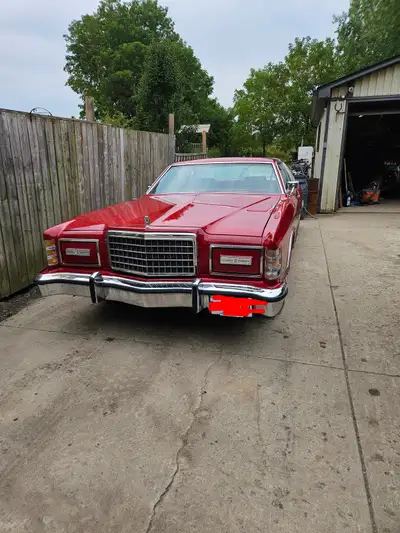 > **Description:** Wheel skirts are in the trunk, they were removed for a safety and I haven’t put t...