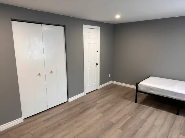 Private Room for  Rent in Room Rentals & Roommates in Kitchener / Waterloo - Image 8