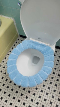 Housse de siège de toilette chaude lavable/ Toilet Seat cover