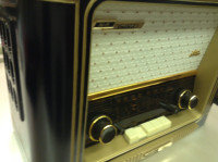 Grundig Classic 960 AM/FM/Shortwave