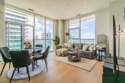 Property highlights This corner suite offers approximately 818 sq. ft. plus a large wrap-around balc...