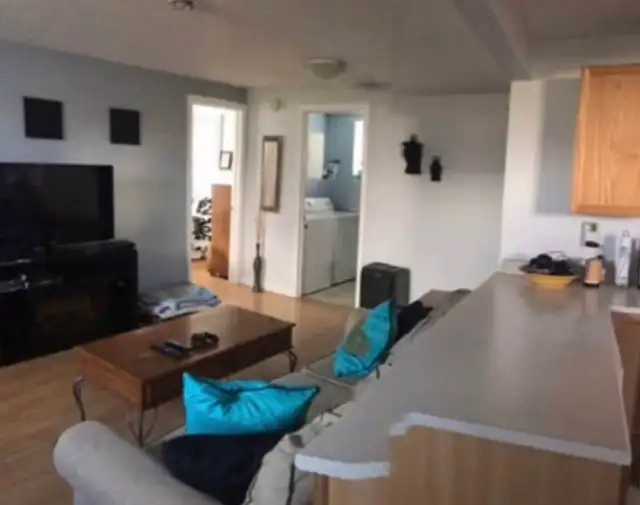 2 bedroom Basement Apartment located in North End