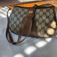 Vintage Gucci GG Canvas Sherry Shoulder Bag